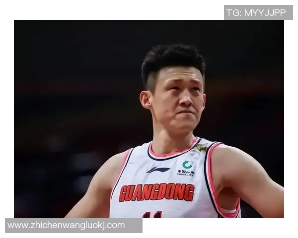 周鹏：从篮球场上的拼搏者到生活中的坚韧榜样，见证奋斗与成长的传奇之路