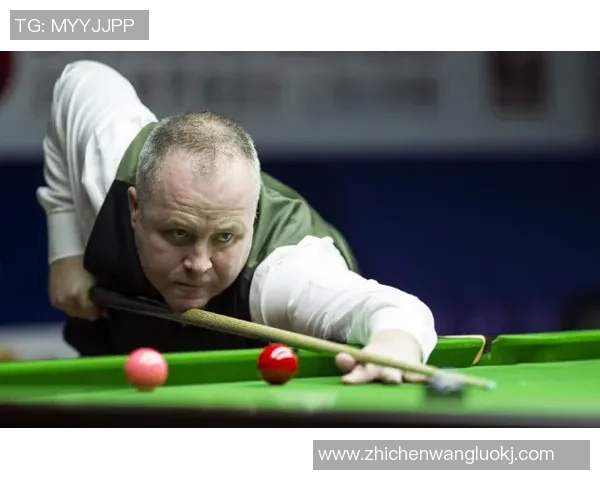 马丁内斯的传奇之路：从足球新星到世界冠军的辉煌历程