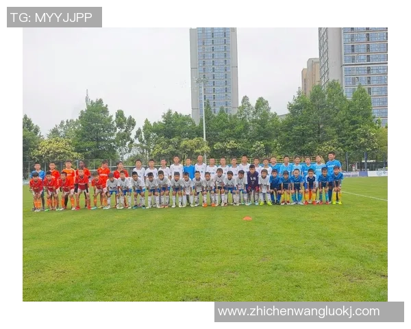 贺特与莫尔德的精彩对决揭示了足球战术与团队协作的魅力与挑战