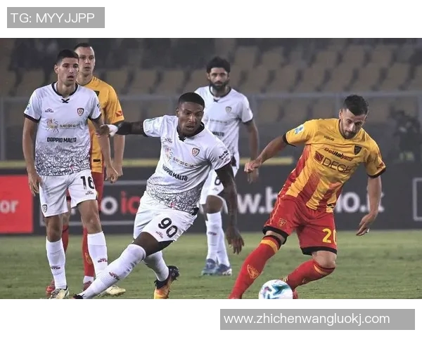 莱切与卡利亚里激战正酣比分悬念迭起引人关注