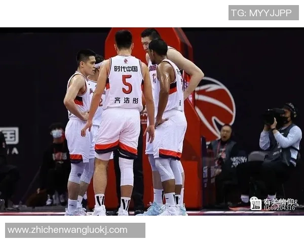 郎斯与沙托鲁的对决分析及赛季表现展望